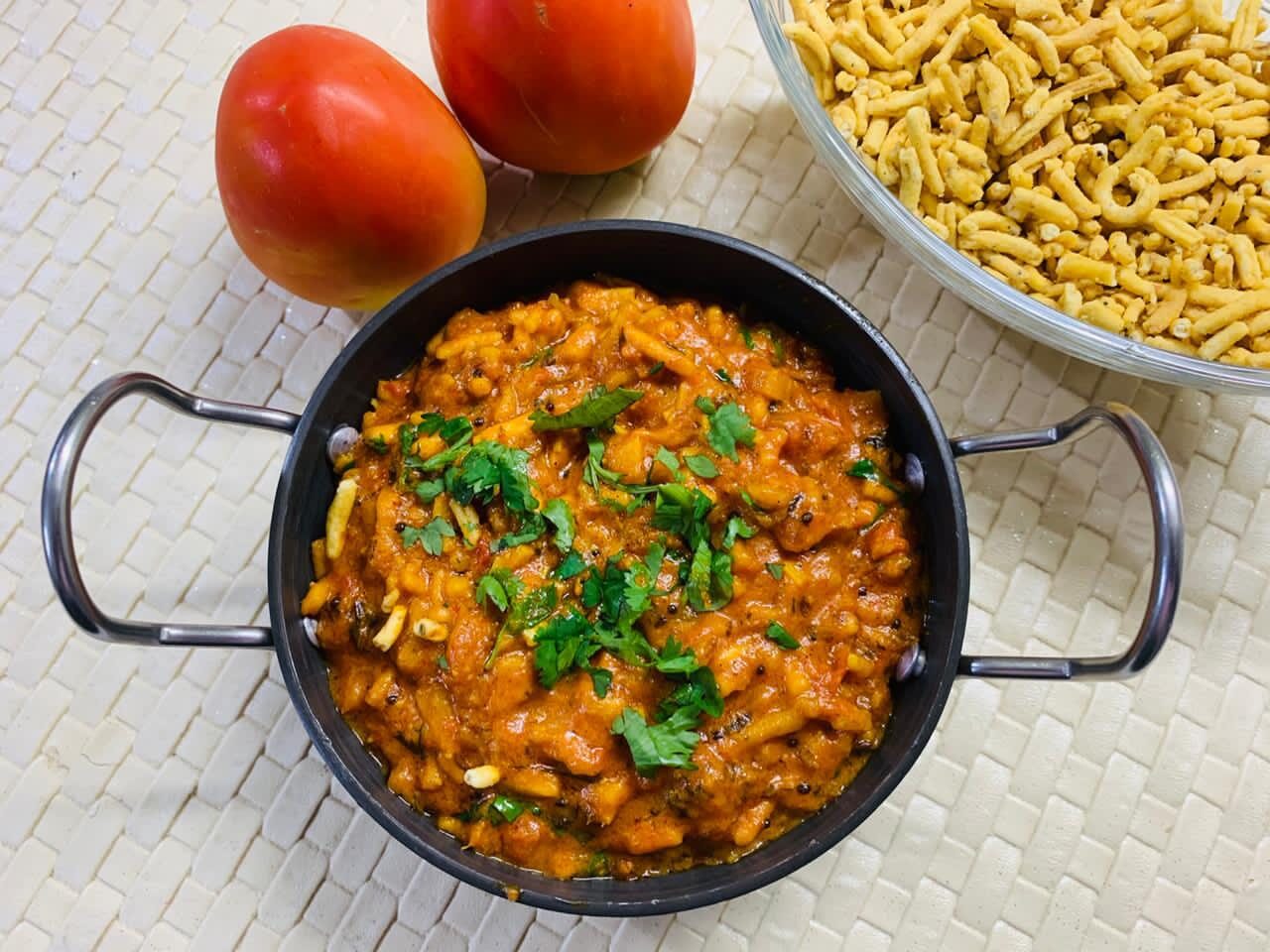 Kathiyawadi Sev Tameta Nu Shaak Recipe