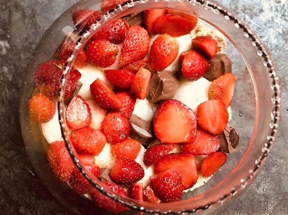 Strawberry Rasgulla Pudding Recipe