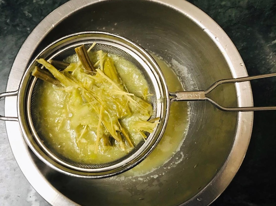 Drumstick and Bottle Gourd Soup Recipe