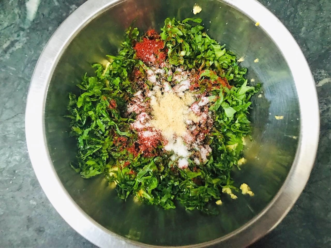 Rajasthani Kalmi Vada Recipe (Chana Dal Vada)