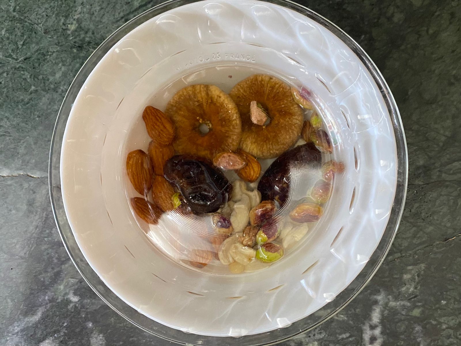 Mumbai Style Dry Fruit Milkshake Recipe