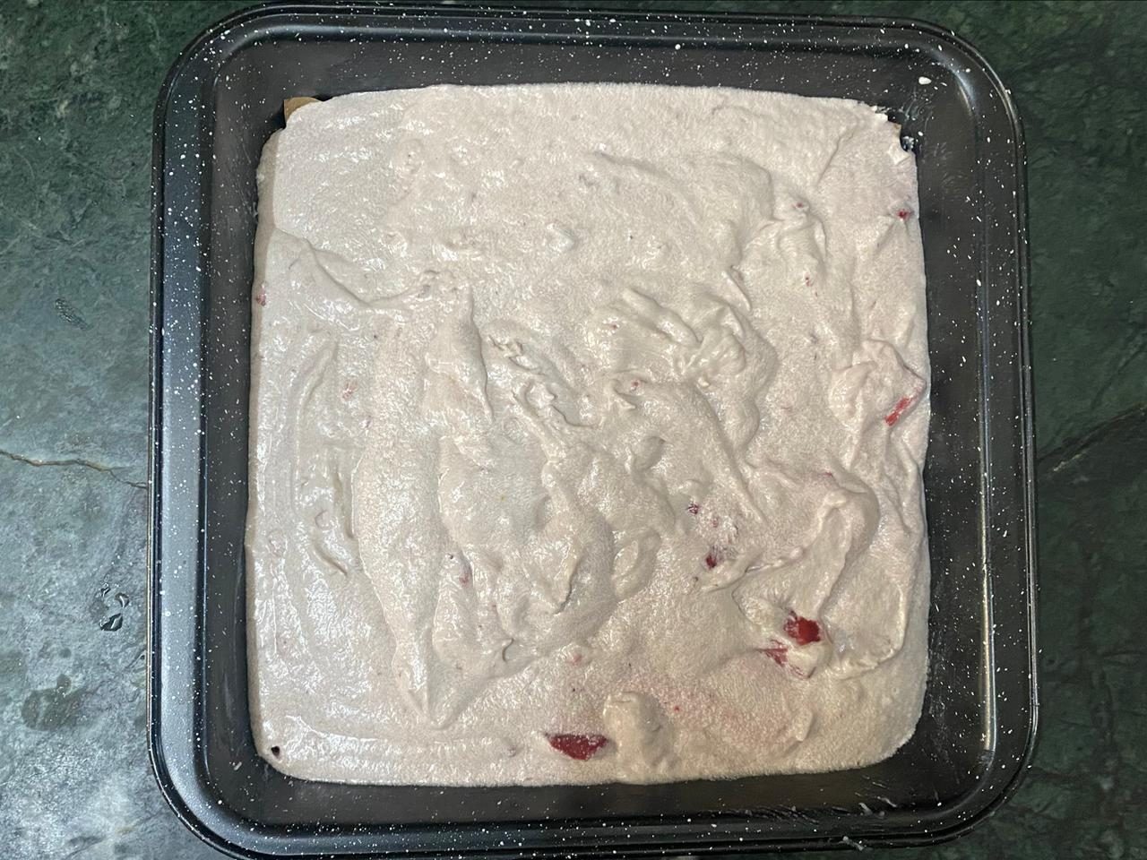 Eggless Strawberry Cake