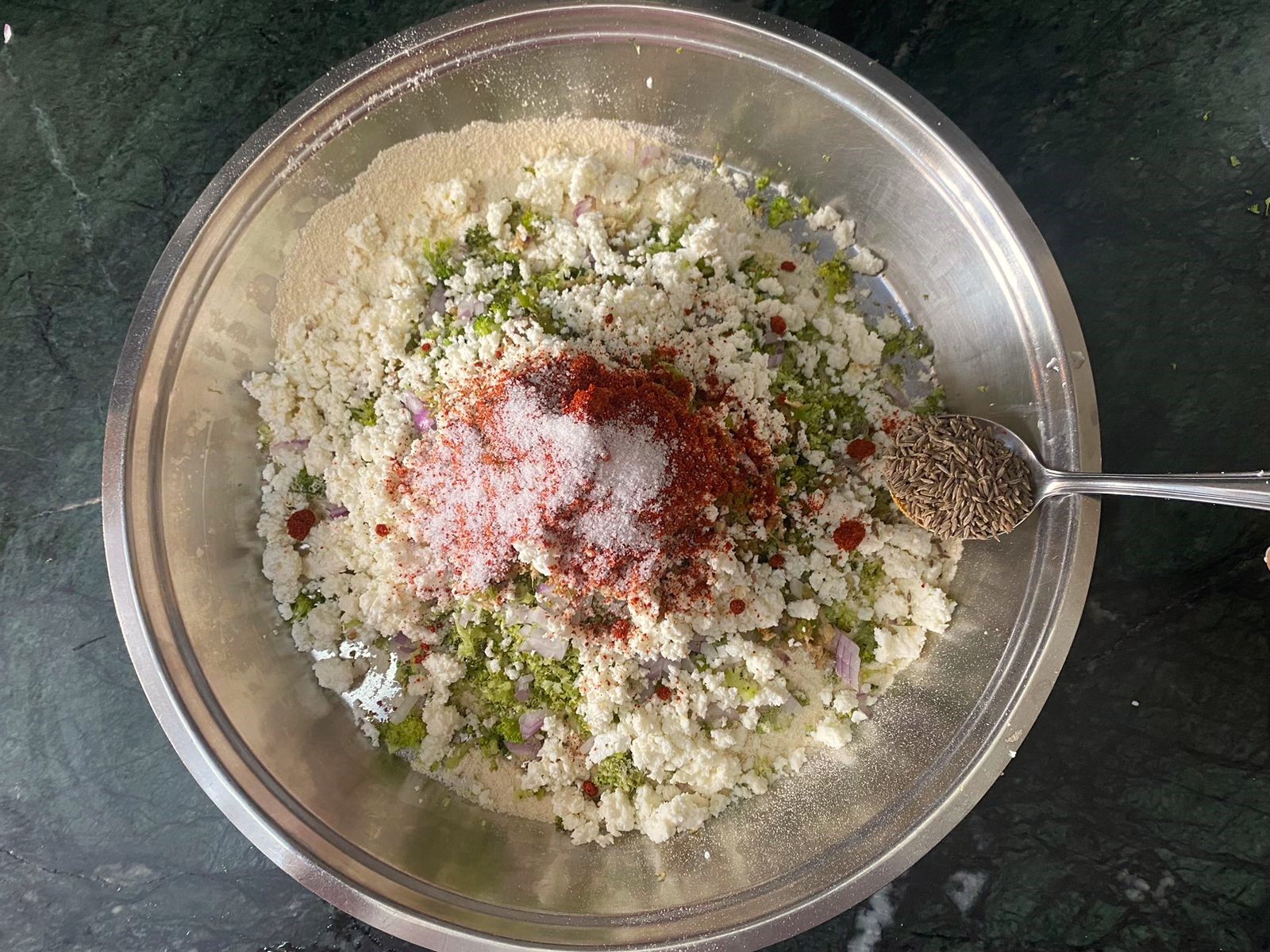 Broccoli Paneer Paratha